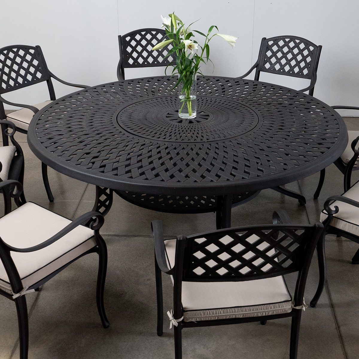 Round cast iron on sale patio table